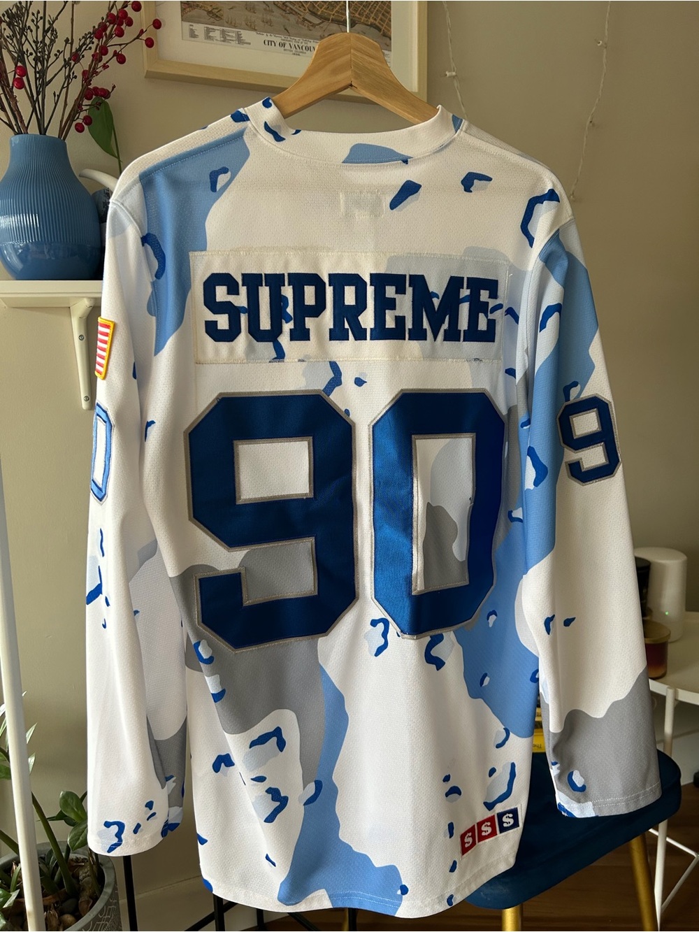 Supreme White & Light Blue Camo Hockey Jersey with Navy '90' - Picture 3 of 11